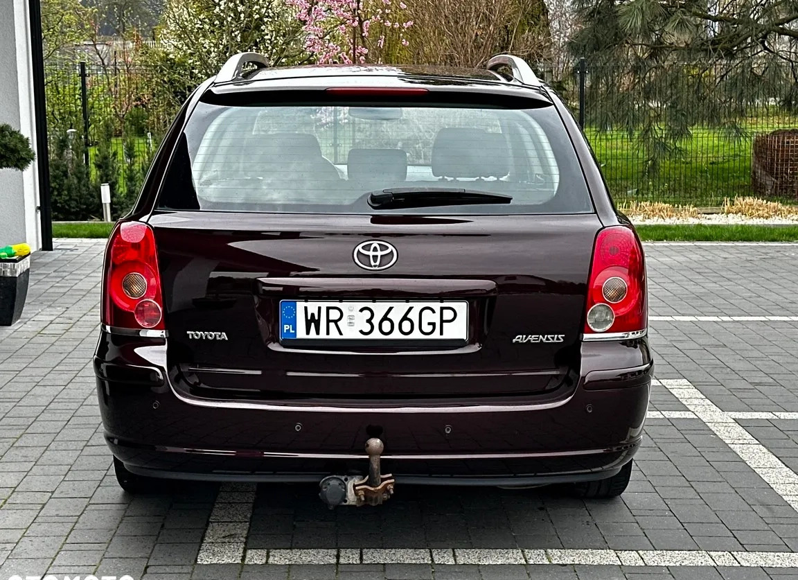 Toyota Avensis cena 19900 przebieg: 260000, rok produkcji 2007 z Radom małe 497